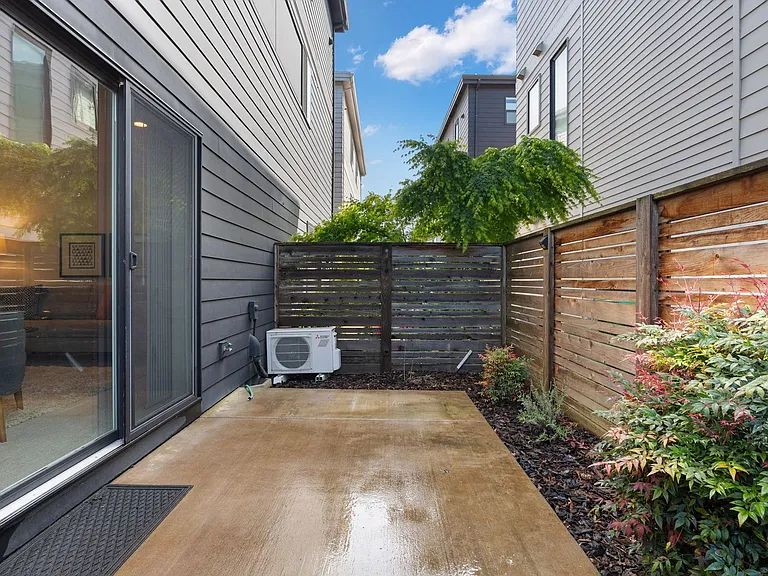 7204 SE Steele St — Photo 34