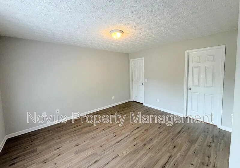 1 bed, 1.0 bath, 680 sqft, $900 — Photo 3
