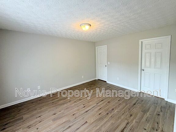 3rd image of 62 Plowshare Rd #D