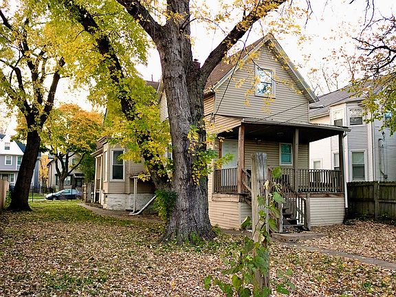 3rd image of 747 N Pine Ave