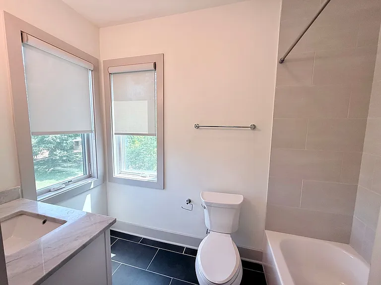 1117 Summit Ave — Photo 26