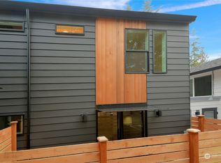 10238 41st Ave SW #2, Seattle, WA 98146