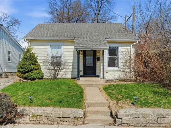 12 Nelson St, Hamilton, ON L8P 1G3