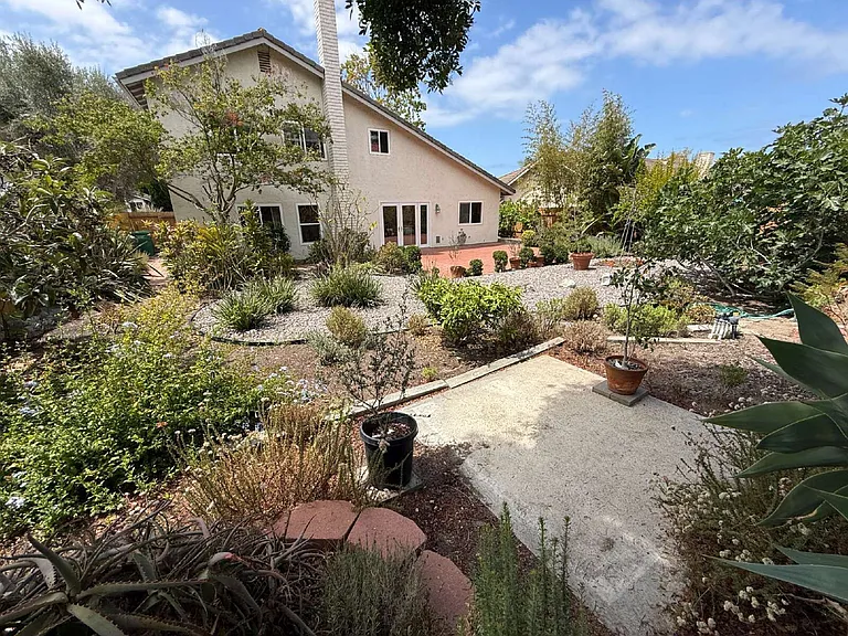 2604 Jacaranda Ave — Photo 27