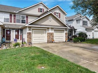 3223 SW Shadow Brook Dr, Blue Springs, MO 64015