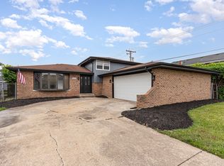 8022 Odell Ave, Bridgeview, IL 60455