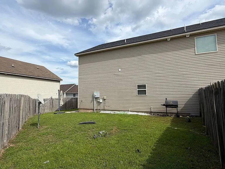 3012 Burgess St — Photo 32