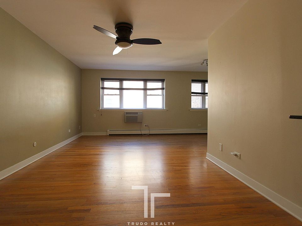 1st image of 660 W Wrightwood Ave APT 414