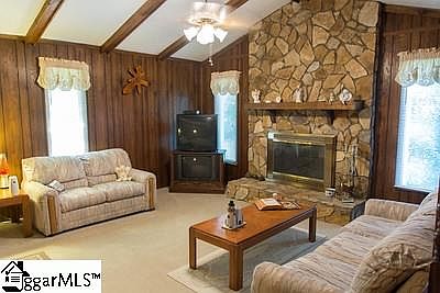 4th image of 208 Ramblewood Dr