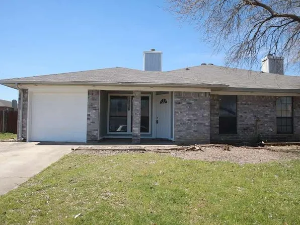 4501 Bowline Ct, Fort Worth, TX 76135