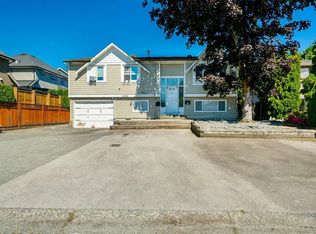 5886 184a St, Surrey, BC V3S 5S7