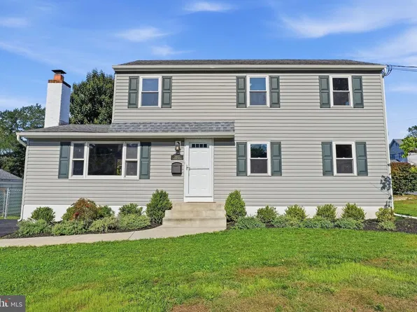 244 E Monument Ave, Hatboro, PA 19040