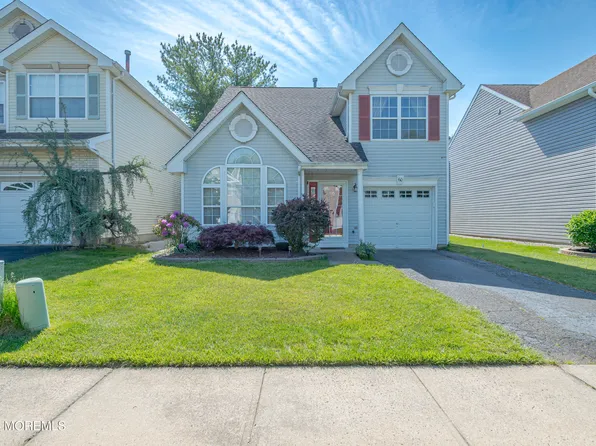 60 Glenn Oaks Court, Old Bridge, NJ 08857