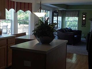 5th image of 1400 Willshire Dr