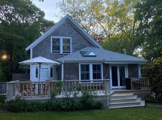 37 Bates St, Osterville, MA 02655