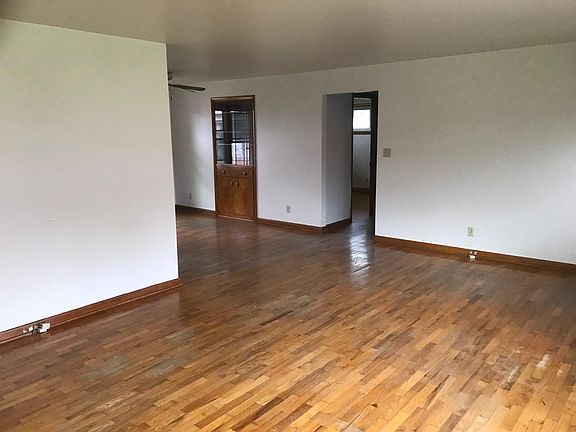 5th image of 709 Dakota Ave