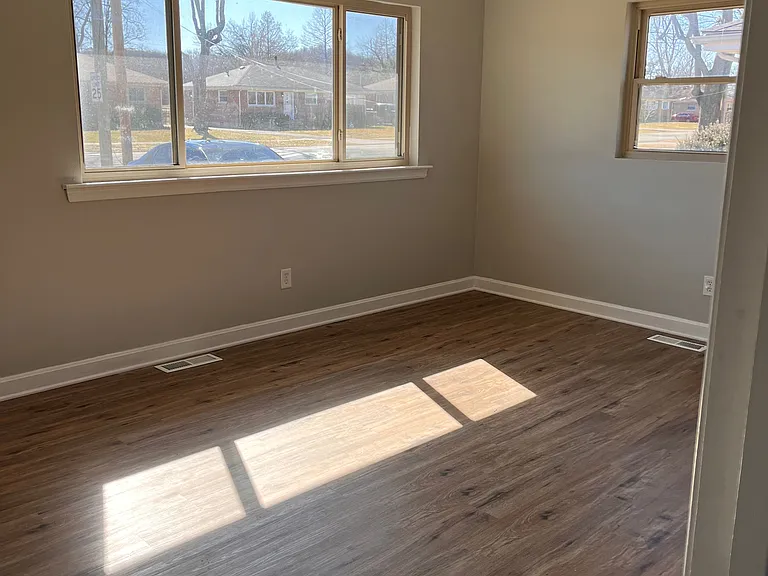 1525 Anna Ln — Photo 4