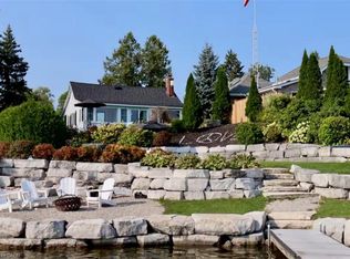 11 Lake Ave, Puslinch, ON N3C2V4