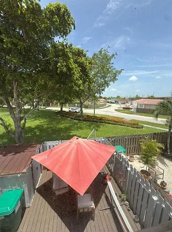 4 bed, 3.0 bath, 1386 sqft, $2,999 — Photo 3