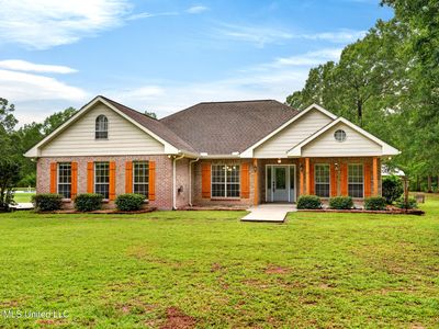 17 J M Carnell Rd, Poplarville, MS, 39470