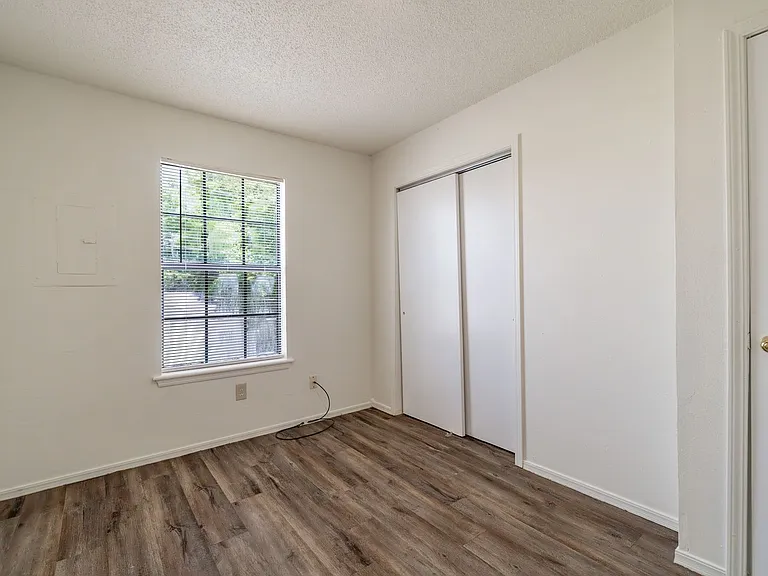 2020 Baldwin St #9 — Photo 10