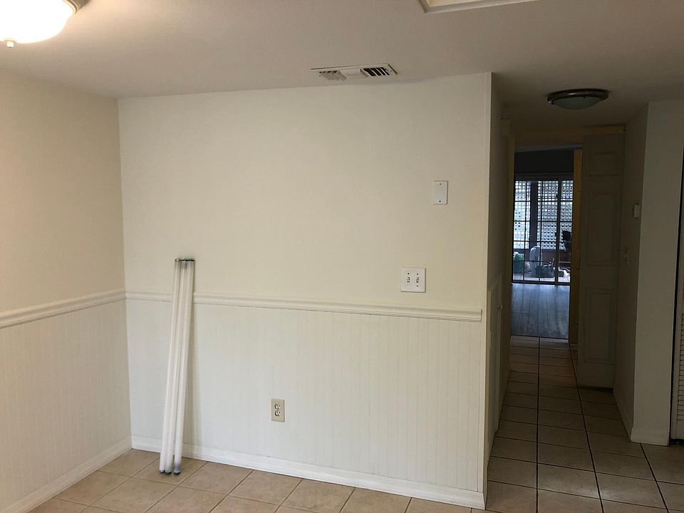 1st image of 7312 Alvina St #B