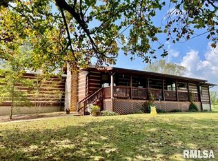 1073 Country Club Rd, Metropolis, IL 62960