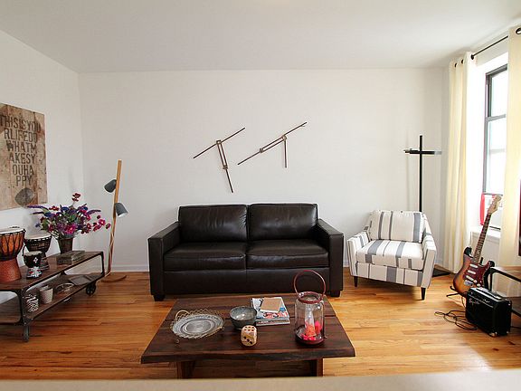 4th image of 320 Sterling St APT 4EW