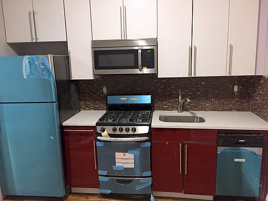 Rented by Uptown Flats LLC | media 3