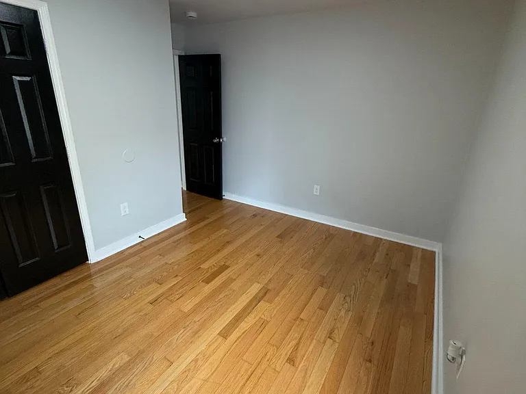 713 N 16th St #2 — Photo 6
