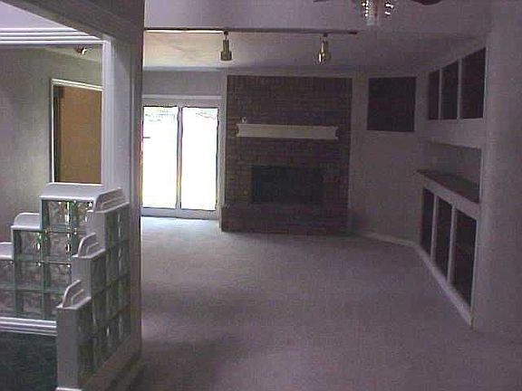 Living area w/fireplace