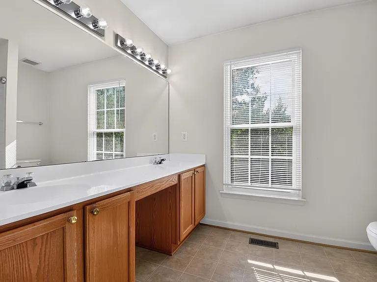 15509 Marsh Overlook Dr — Photo 18
