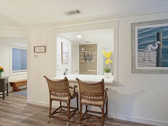 2nd image of 2050 Pine Creek #103