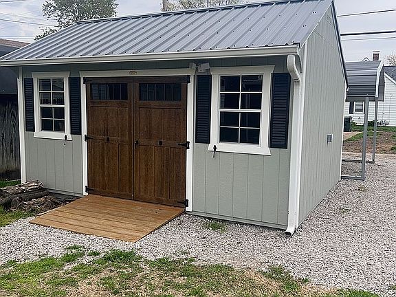 New Shed with Electric