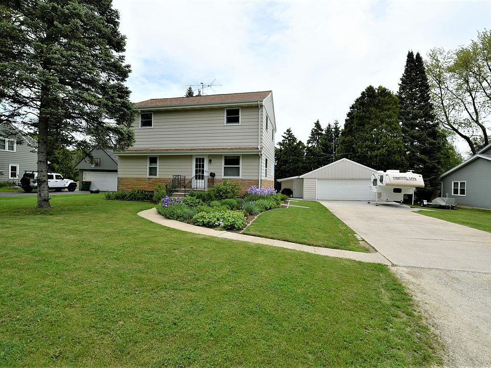 1st image of 204 S Highland Ave