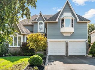 48 Muirhead Cres, Brantford, ON N3R7S5