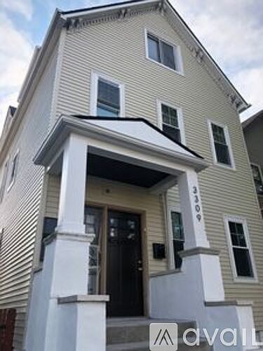1st image of 3309 N Sacramento Ave #2