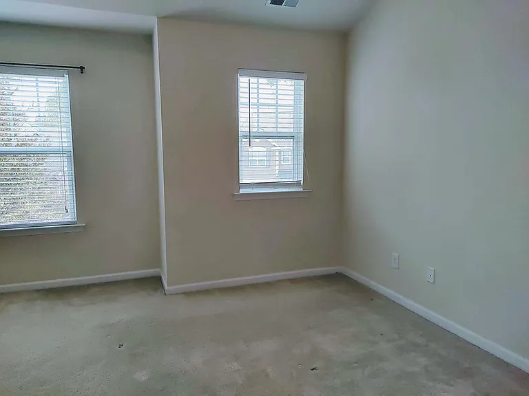320 Hammond Oak Ln — Photo 12