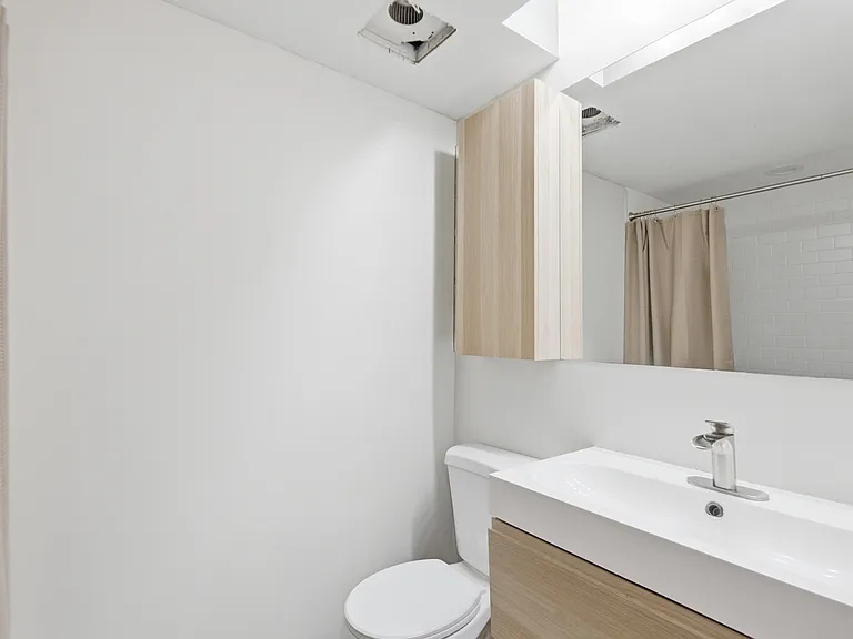 1910 S Indiana Ave #620 — Photo 12