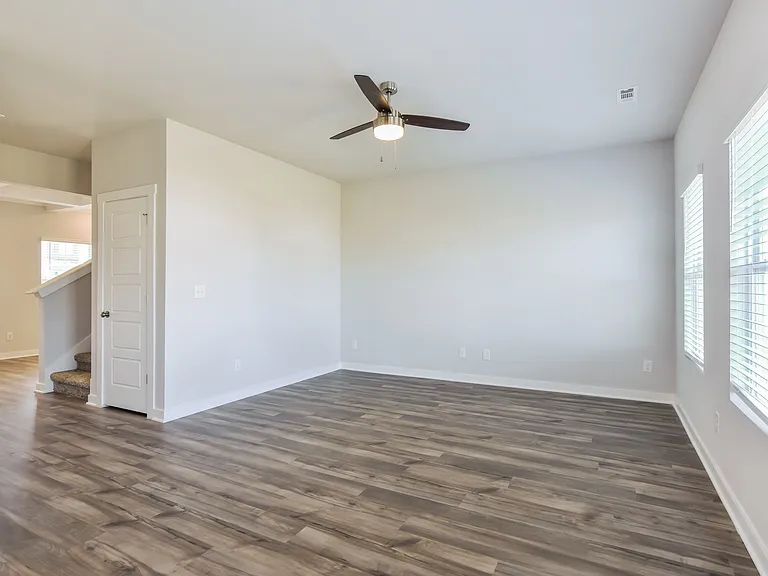 26310 Valley Ridge Rd — Photo 5