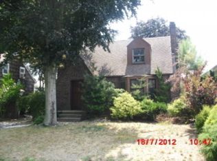 35 Edgewood Rd, Linden, NJ 07036