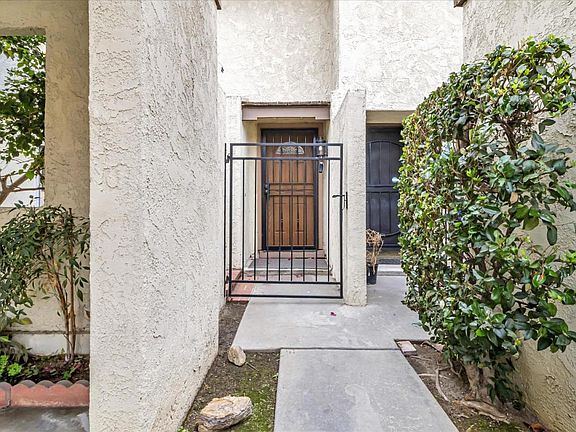 5th image of 5218 Village Circle Dr #32