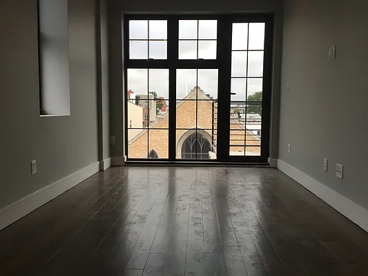 Rented by P Management | media 16