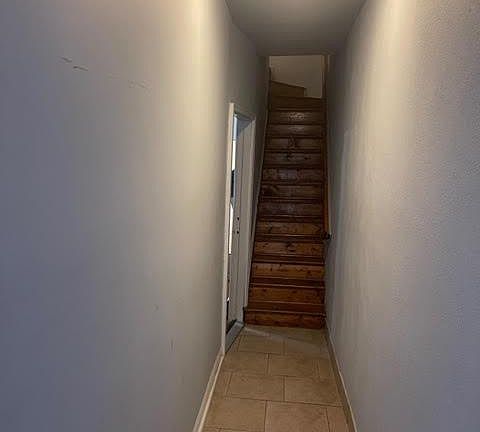 2nd image of 1621 Ogden St #A