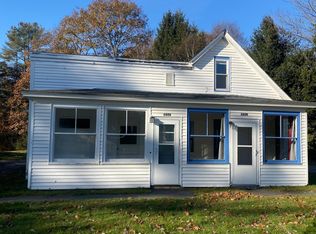 680A River Rd, Topsham, ME 04086
