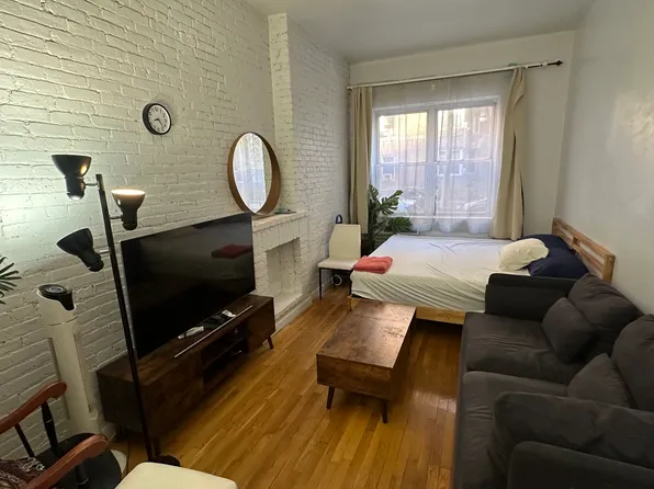 328 East 77th Street image 2 of 8