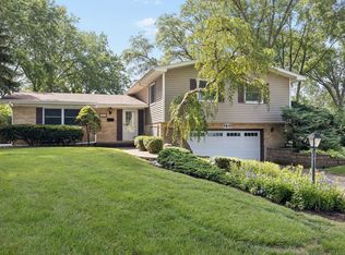 5845 Lenox Rd, Lisle, IL 60532