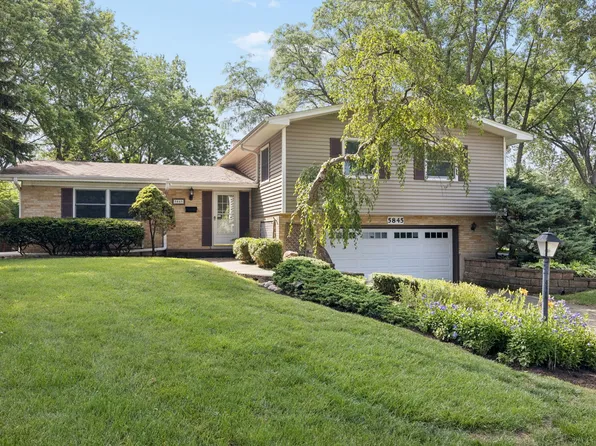 5845 Lenox Rd, Lisle, IL 60532