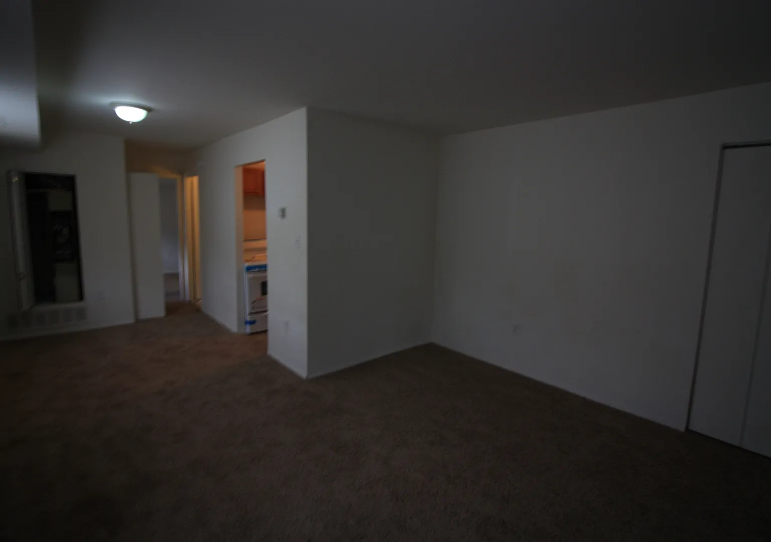 810 Nat Ct — Photo 1