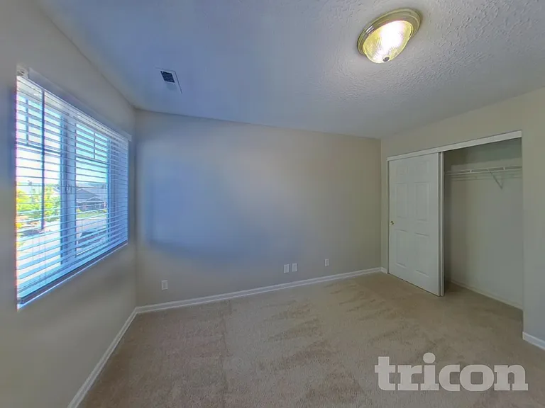 2311 NW 5th St — Photo 14